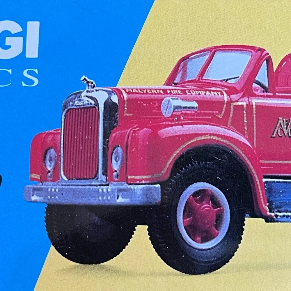 Corgi Classics die cast Malvern Mack B Series Pumper - New in box, never used - Picture 7 of 8